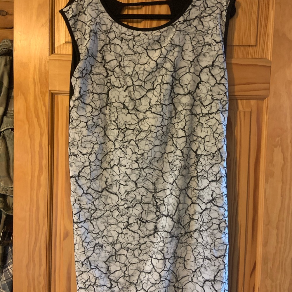 Kim & Cami dress